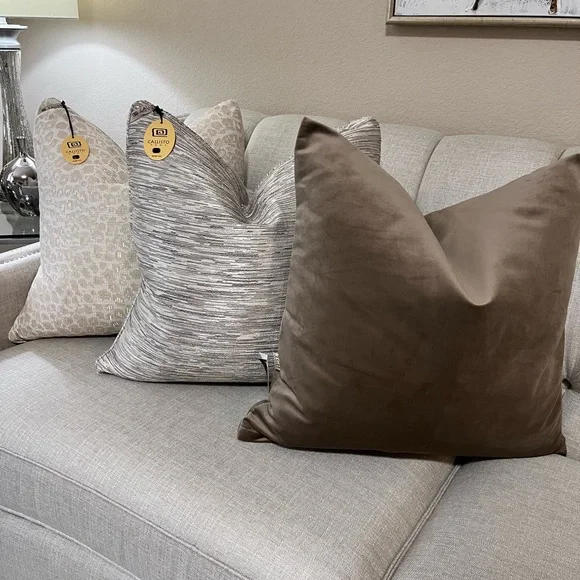 1-NWT TGH TESSITURA VELVET DECORATIVE PILLOWS (Read description for details)